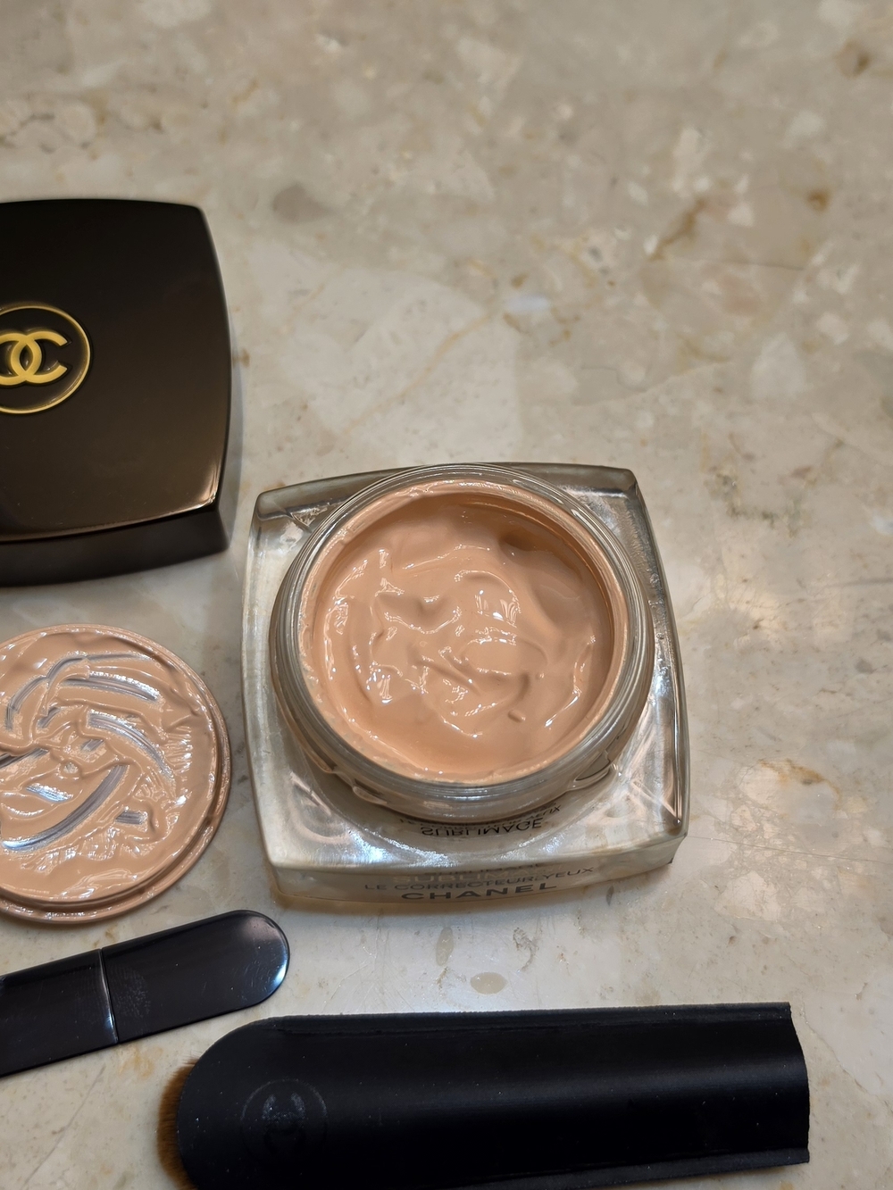 Chanel Sublimage Foundation & Concealer set (BD21 & Shade 10) - Picture 6 of 7